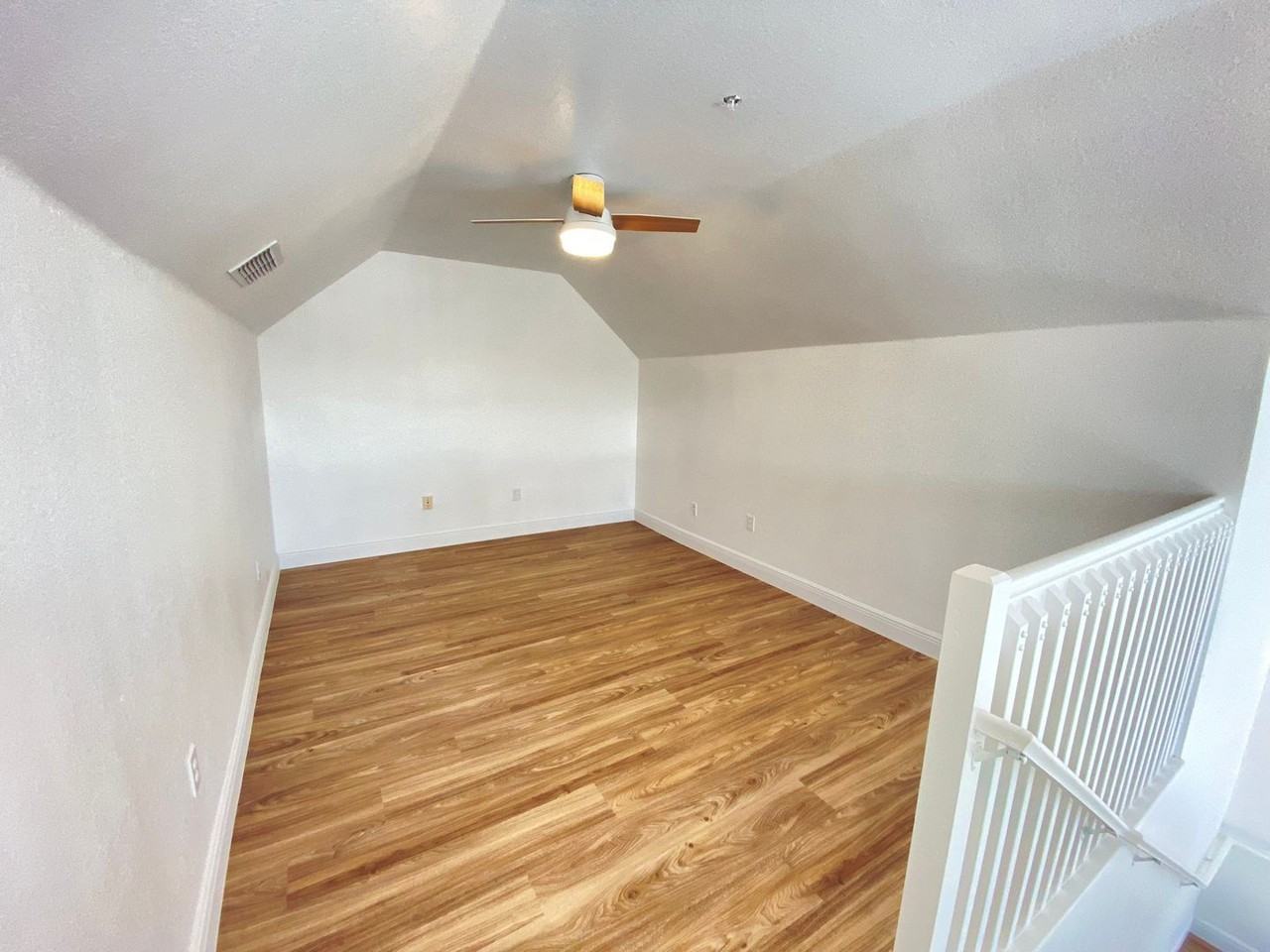 Lee St #1710 - Photo 6 of 41