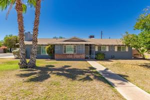 featured image of 1887 E Palmcroft Dr