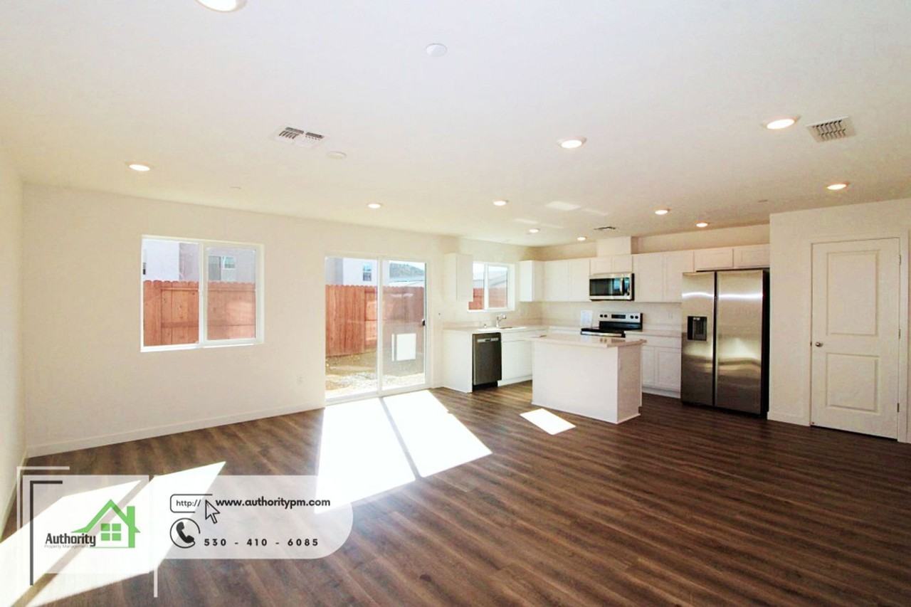 845 Congaree Ln - Photo 5 of 27