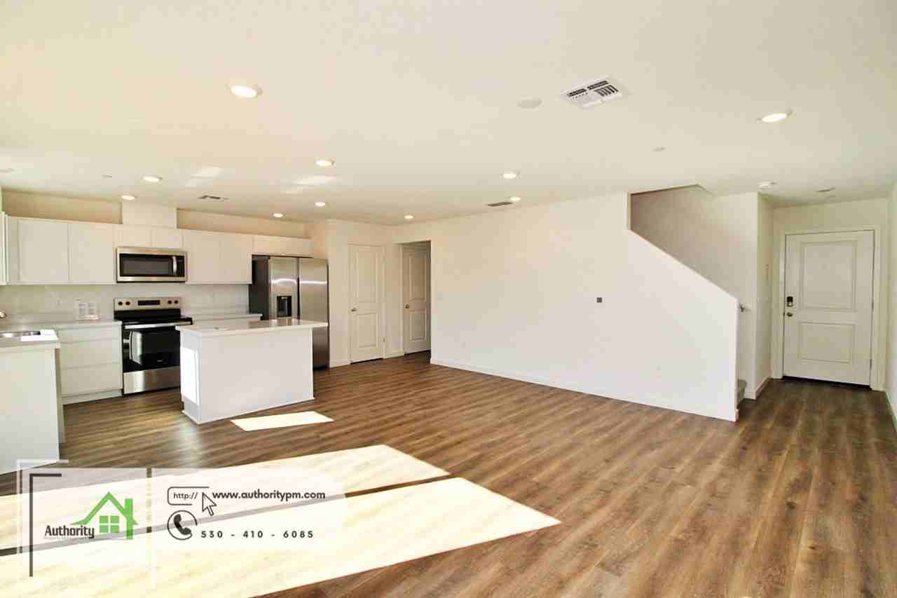 845 Congaree Ln - Photo 6 of 27