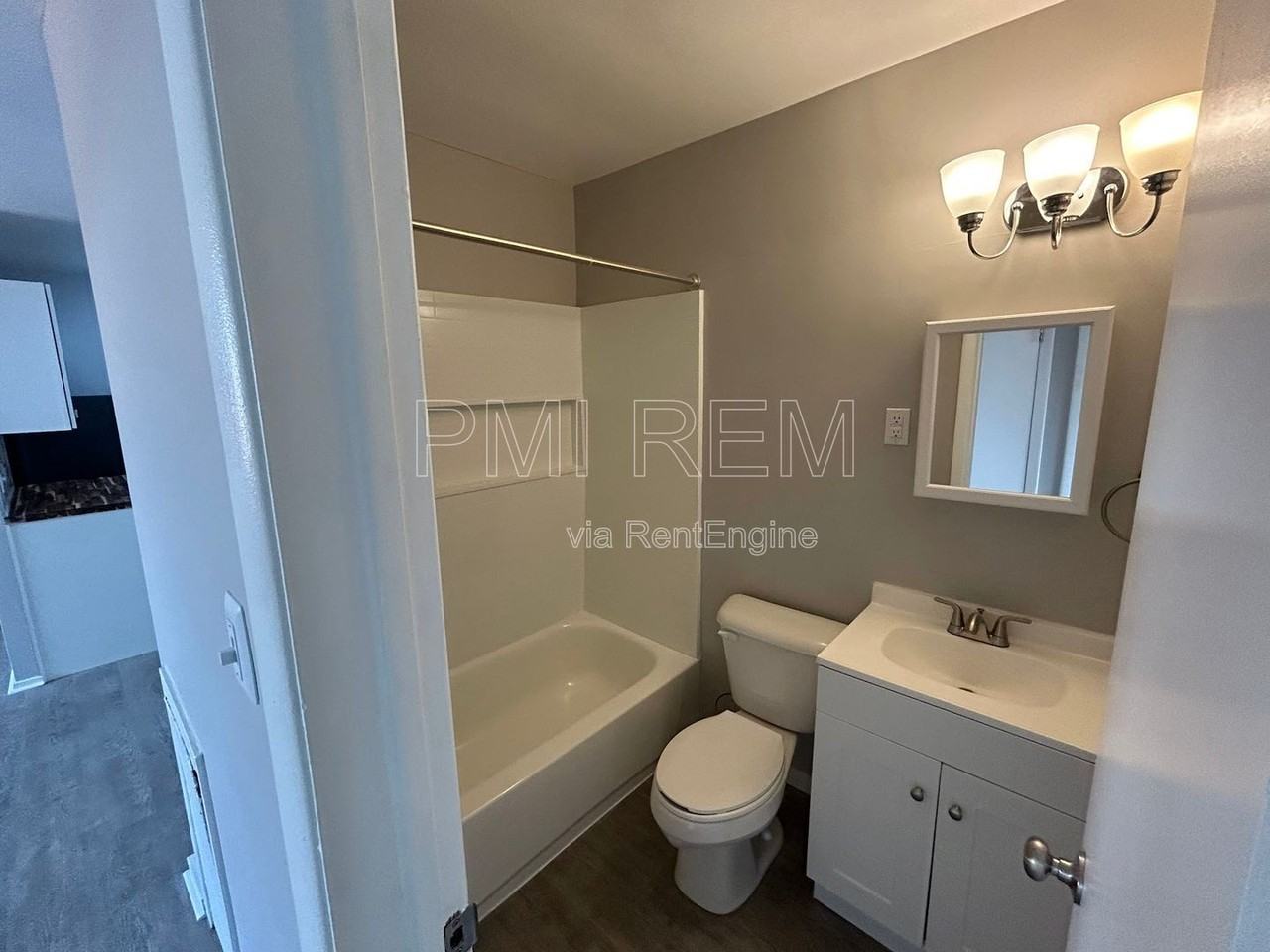 5277 E 126th St #204 - Photo 7 of 12