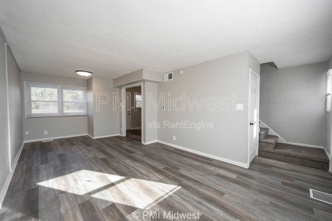 6050 E 16th St - Photo 6 of 25