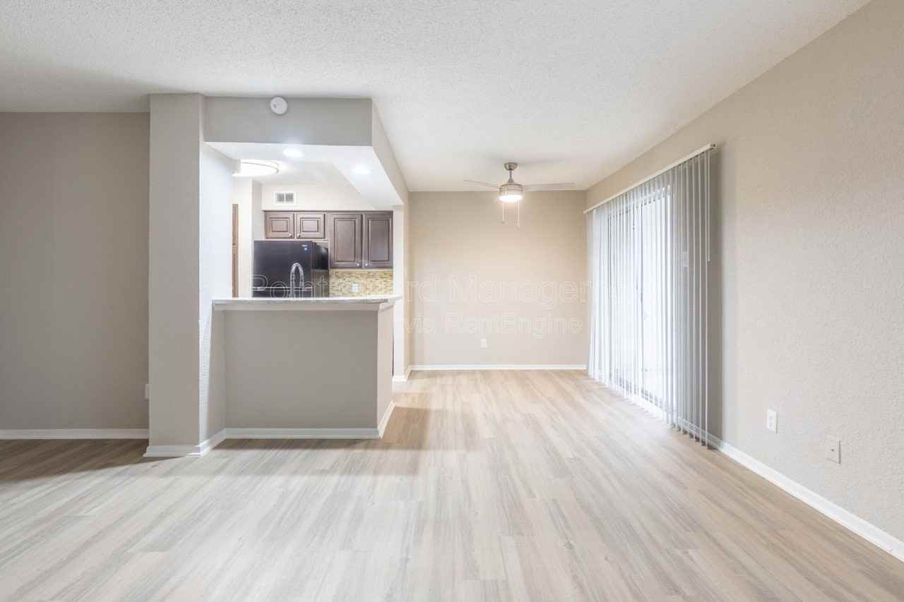 2260 Ridgmar Plz #63 - Photo 2 of 29