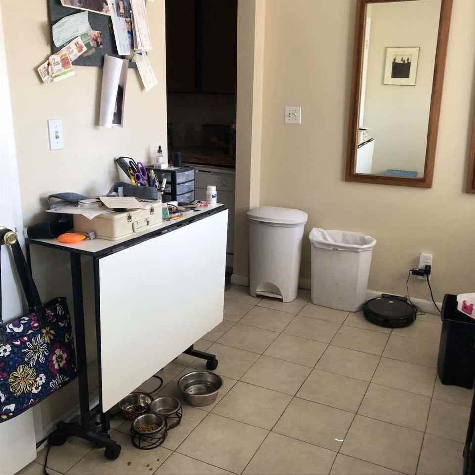 1056 Montview Rd - Photo 4 of 10