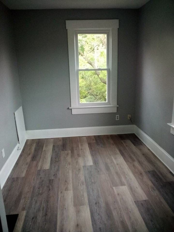 565 Gilbert St #1 - Photo 3 of 42