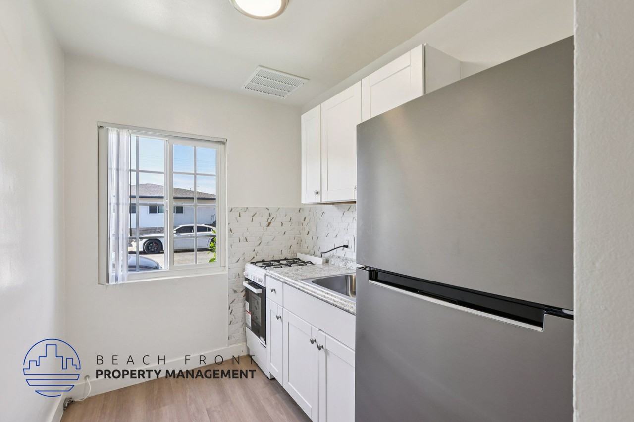 Gale Apartments - Photo 5 of 17