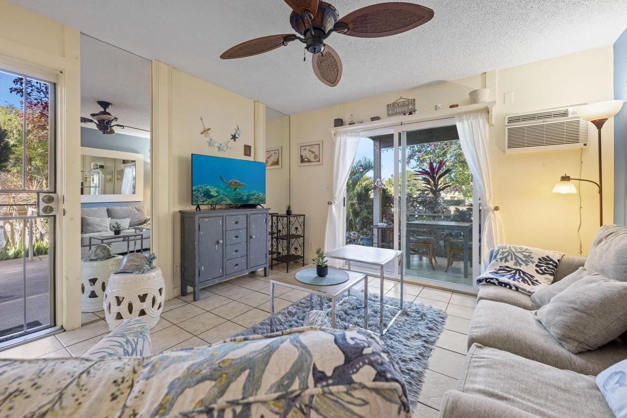 140 Uwapo Rd #1 - Photo 3 of 40