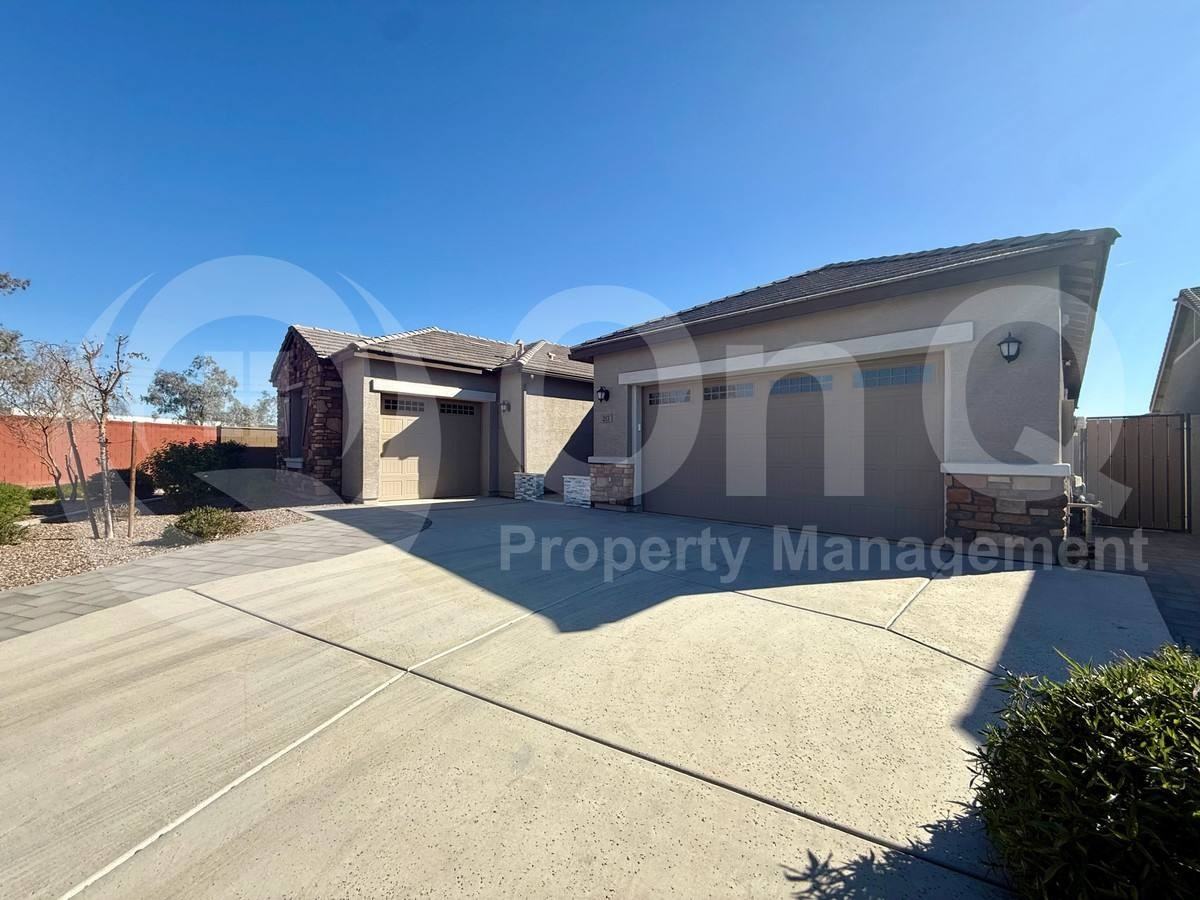 213 E Birchwood Pl - Photo 2 of 10