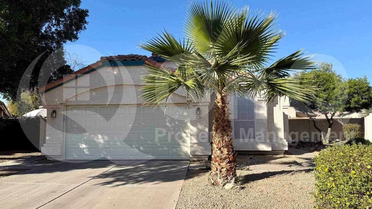 12742 W Monte Vista Rd - Photo 2 of 10