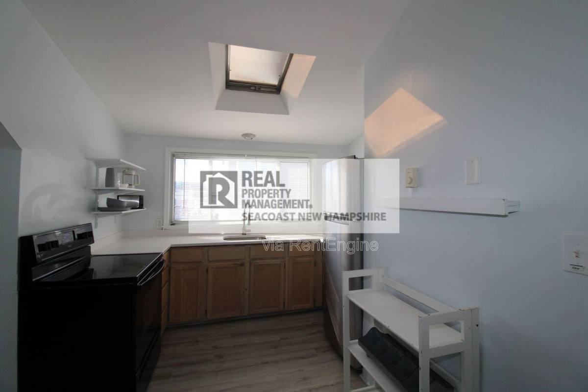 4 Ashworth Ave #2 - Photo 2 of 10