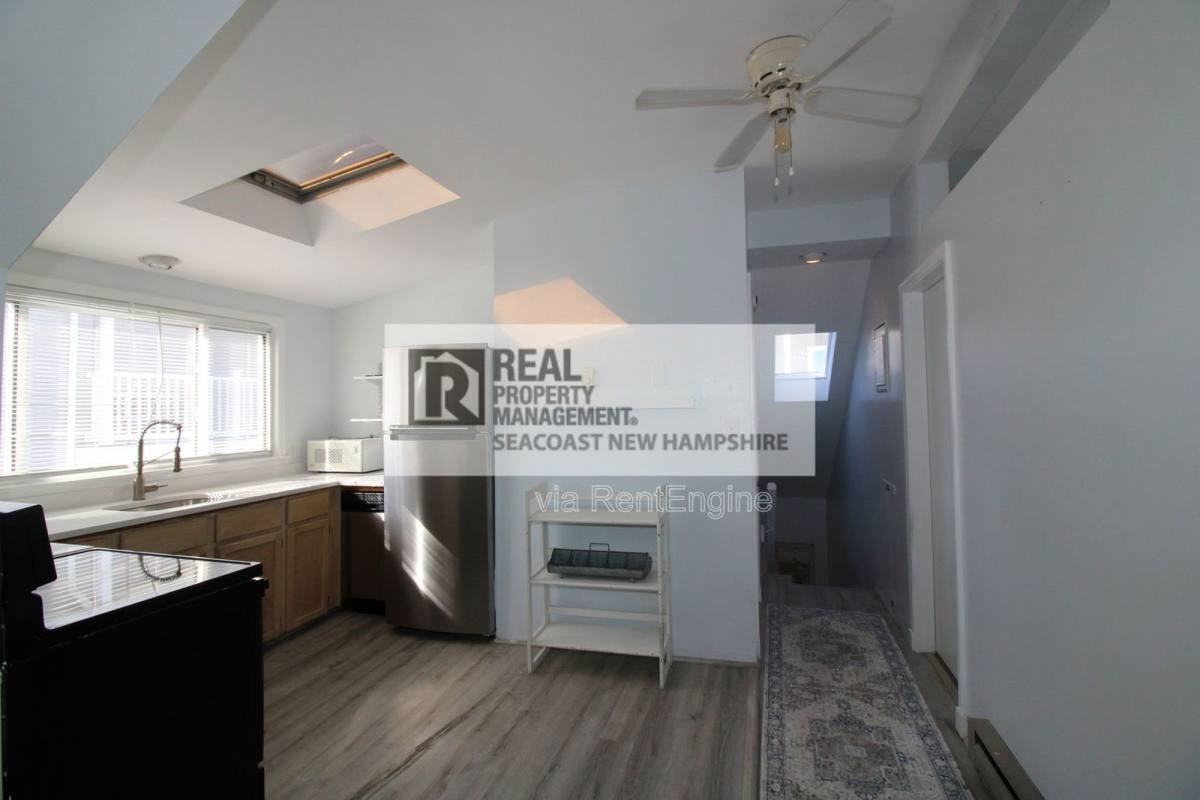 4 Ashworth Ave #2 - Photo 3 of 10