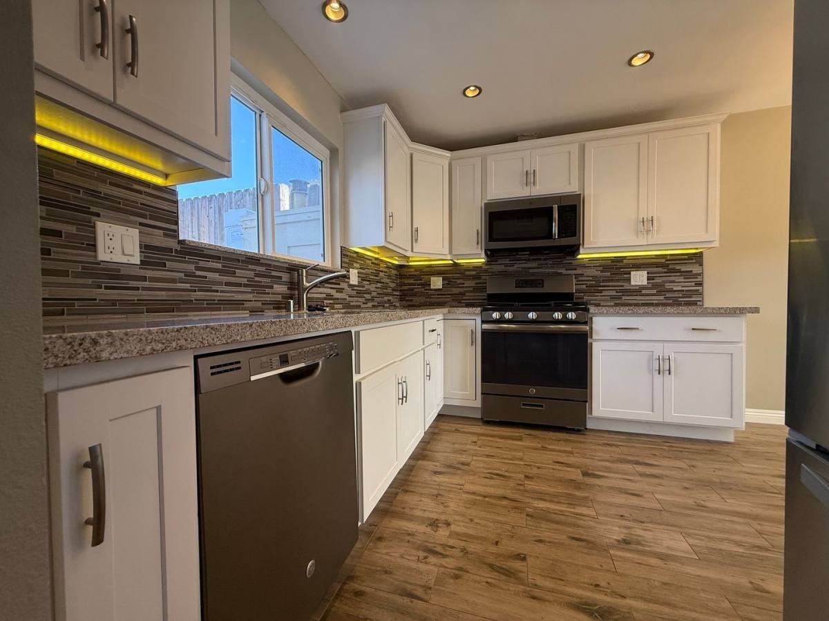 Argyle Dr - Photo 5 of 10