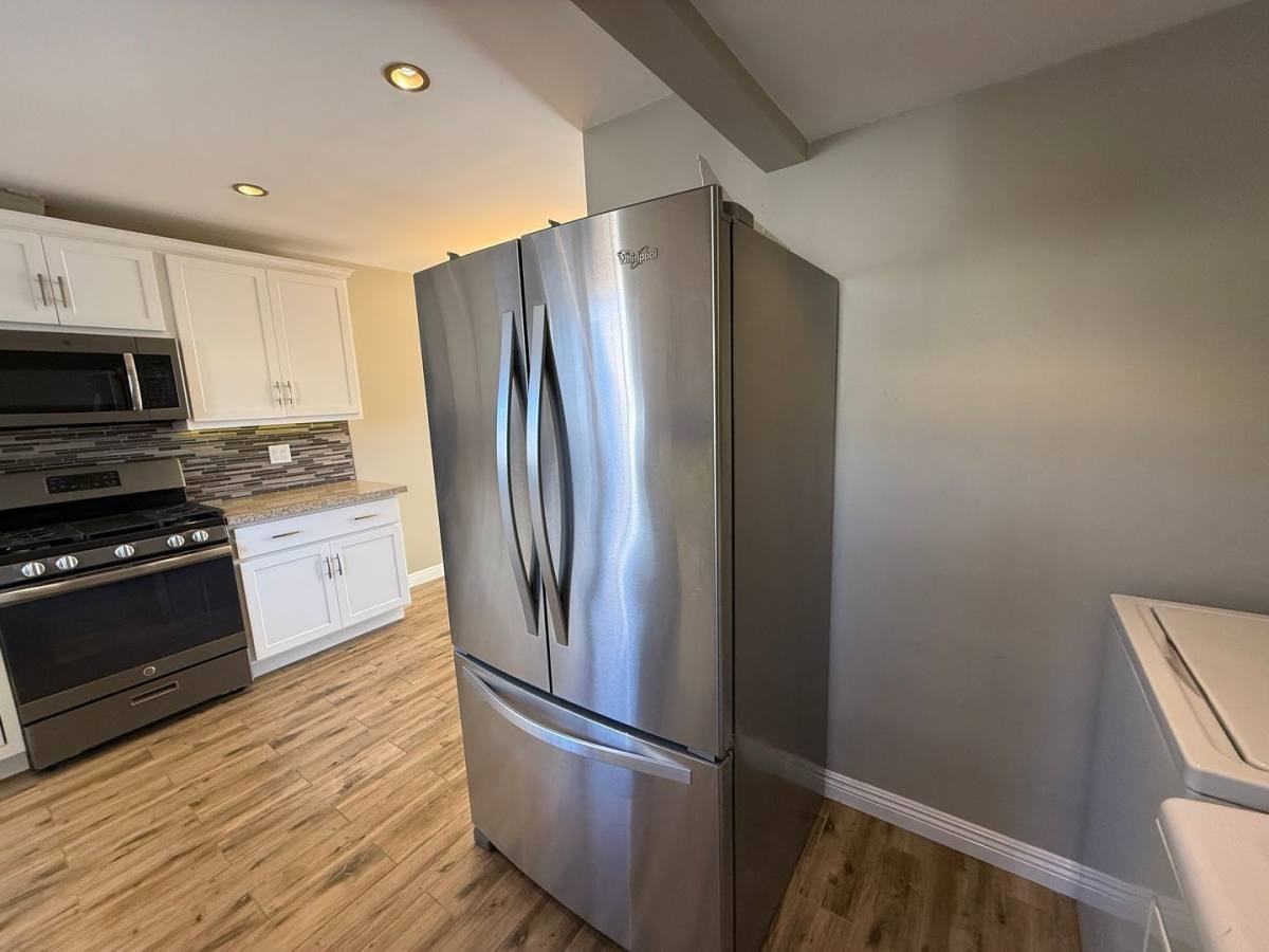 Argyle Dr - Photo 7 of 10