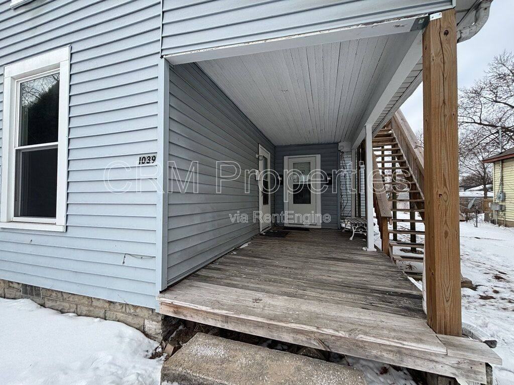 1039 S Washington St #2 - Photo 2 of 10