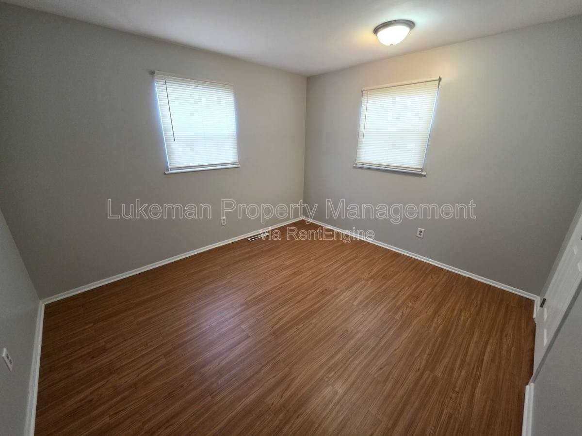 51 Baldwin Ave E - Photo 6 of 8