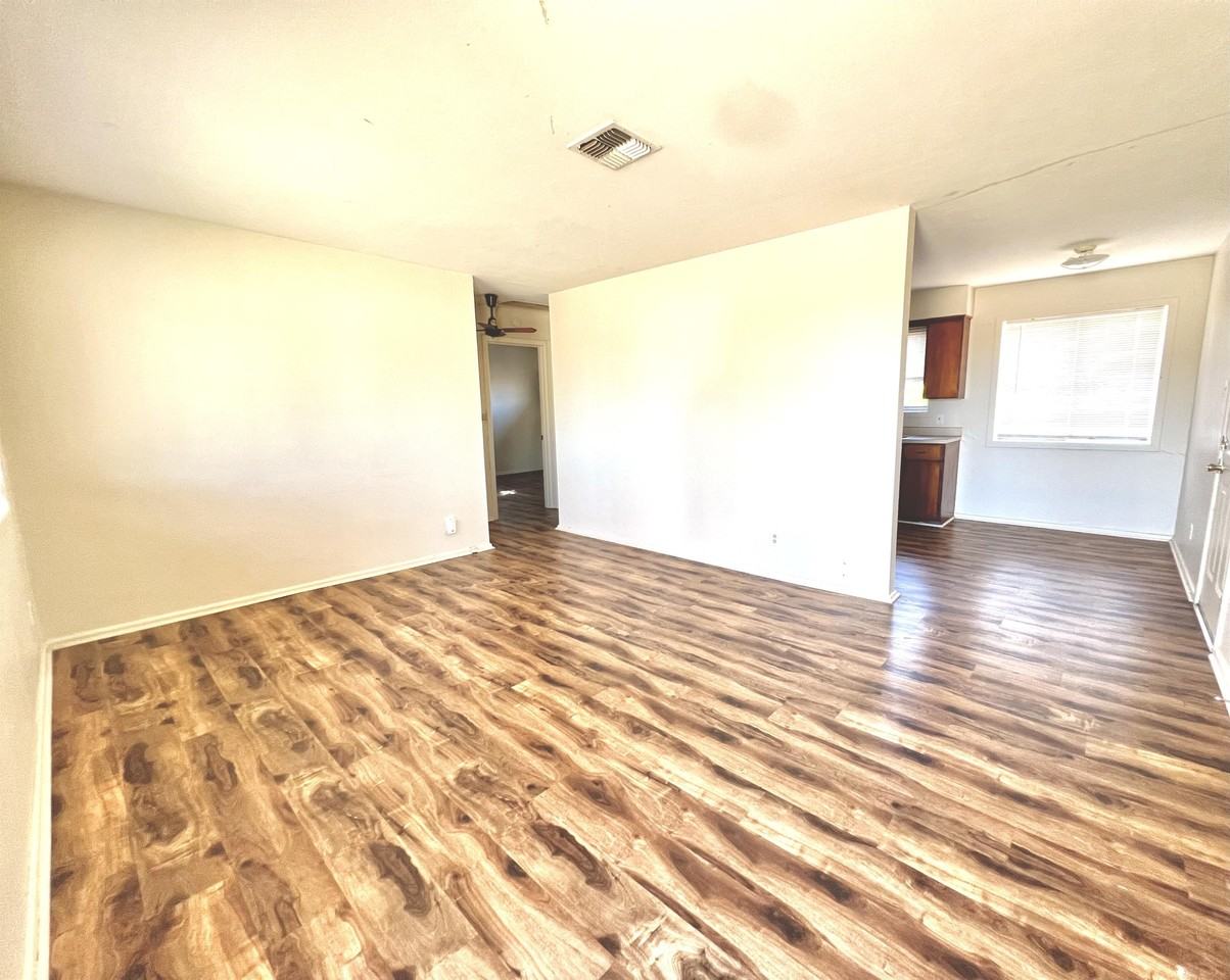 2400 Buchanan St - Photo 7 of 16