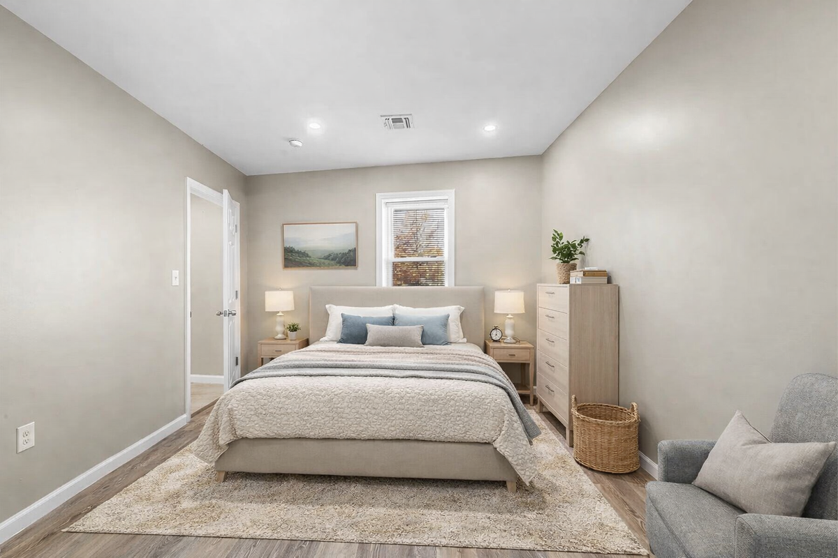 46 Jefferson St ##2 - Photo 2 of 16