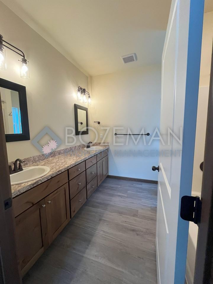 2605 Meriwether Dr S #1 - Photo 4 of 23