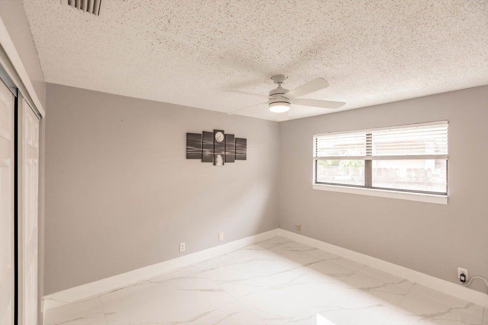 1786 Sw 22nd St ##2 - Photo 7 of 14