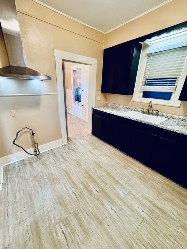 1722 W French Pl - Photo 5 of 20