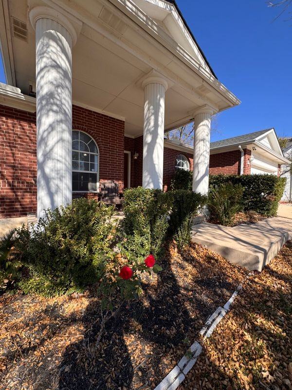 3836 Laurel Ridge Dr - Photo 2 of 21