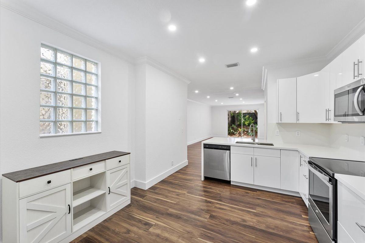 2100 Hacienda Ter - Photo 4 of 12