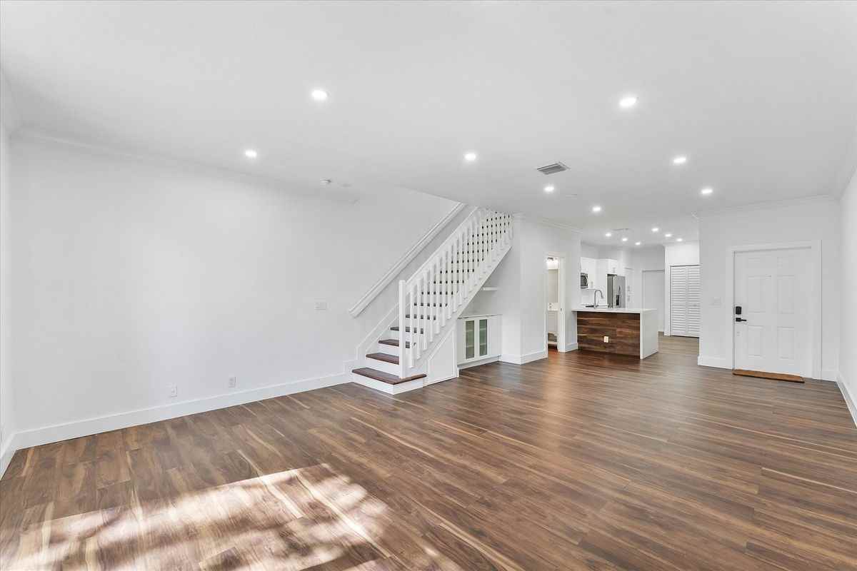 2100 Hacienda Ter - Photo 7 of 12