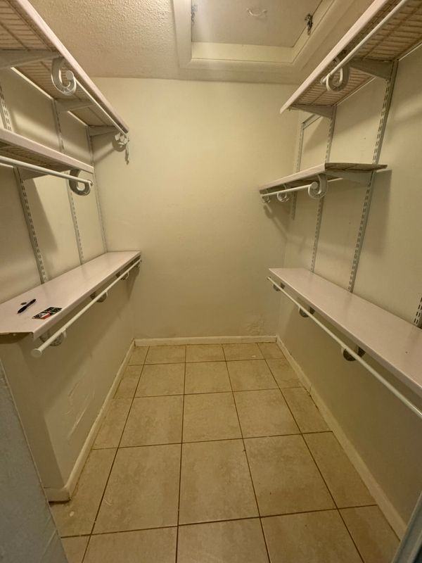 2220 Sw 46th Ct ##2 - Photo 2 of 8