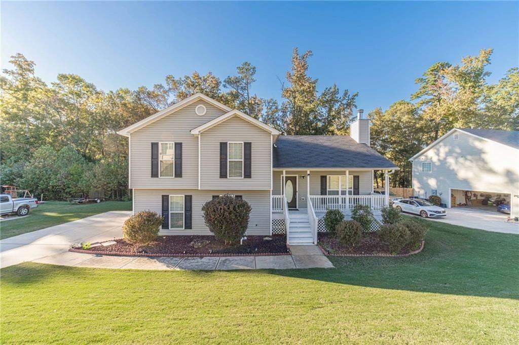 583 Embassy Walk - Photo 3 of 42