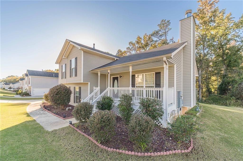 583 Embassy Walk - Photo 7 of 42