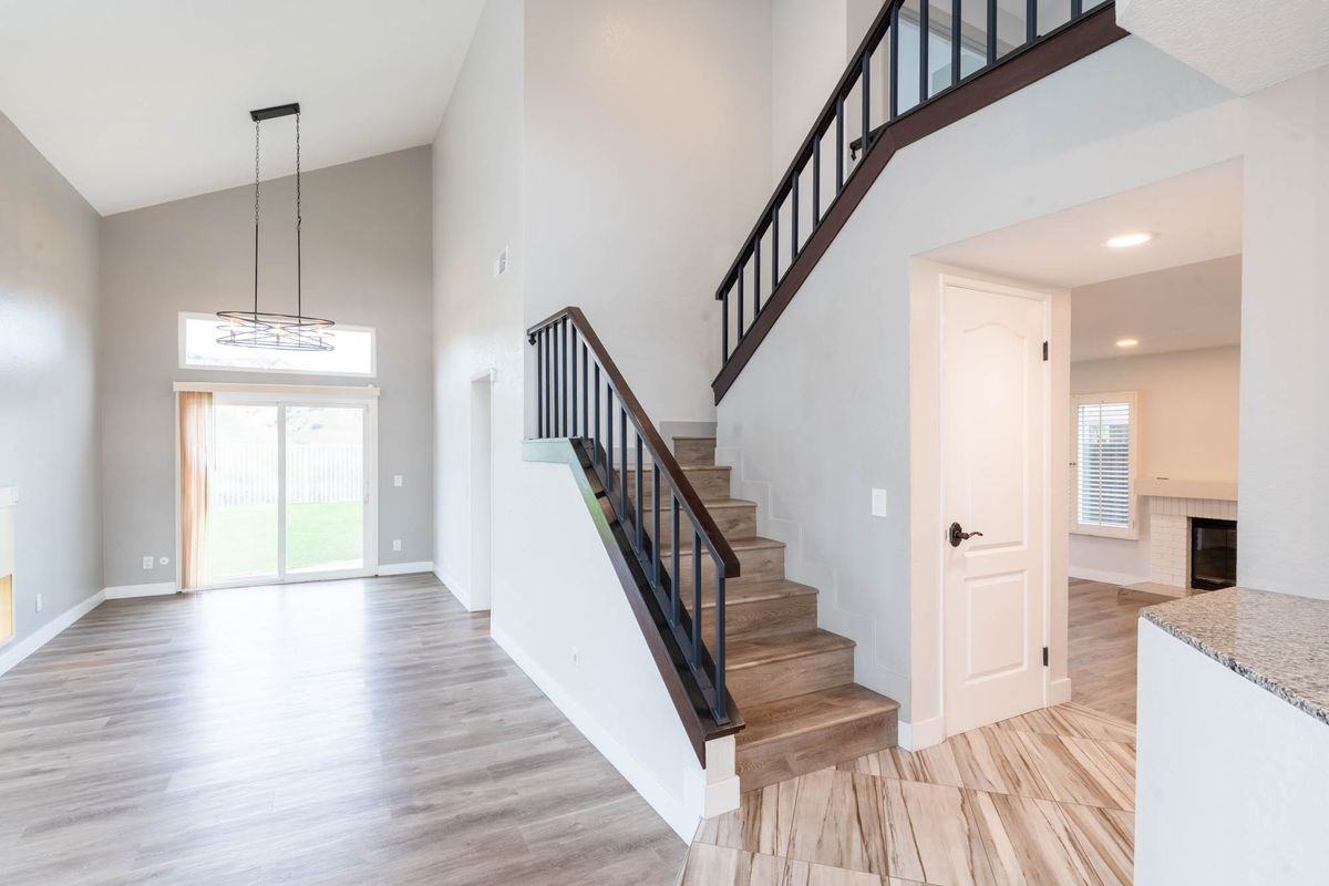 4744 Golden Ridge Dr - Photo 2 of 36