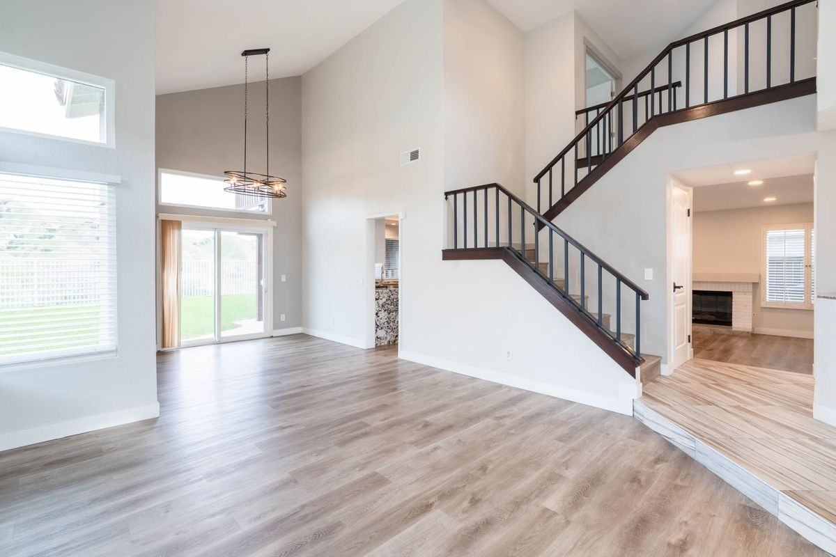 4744 Golden Ridge Dr - Photo 3 of 36