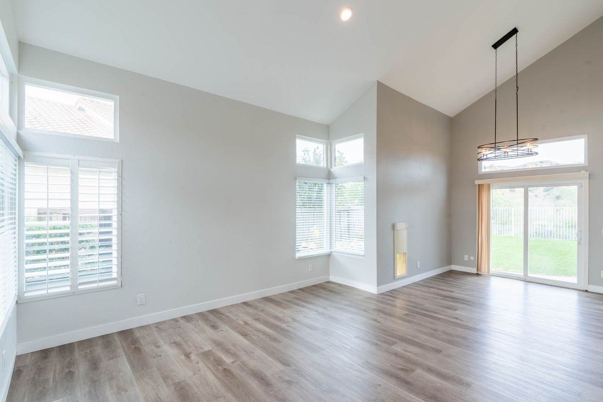 4744 Golden Ridge Dr - Photo 6 of 36