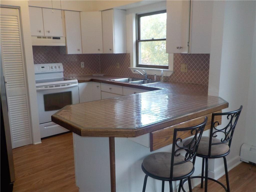 1014 Park Ave ##1 - Photo 2 of 7