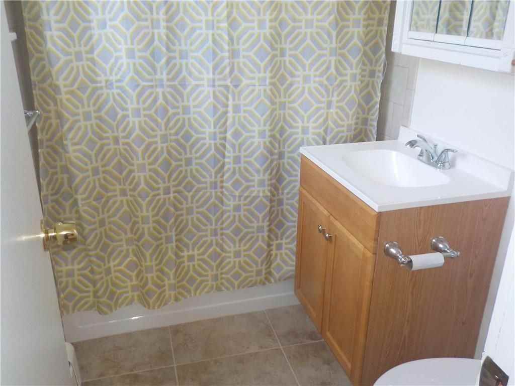 1014 Park Ave ##1 - Photo 4 of 7