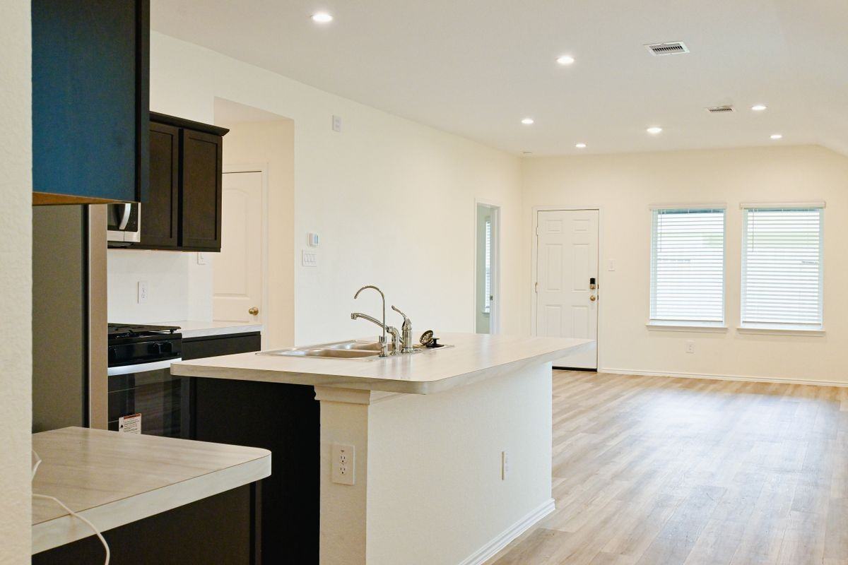 12302 Rock Basin Dr - Photo 4 of 20