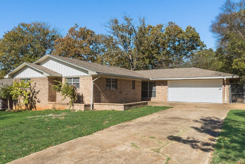 1331 Crestview Dr - Photo 2 of 31