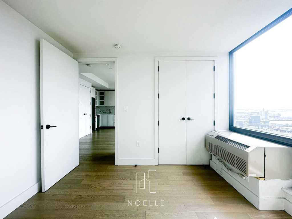 645 4th Avenue - Photo 5 of 27