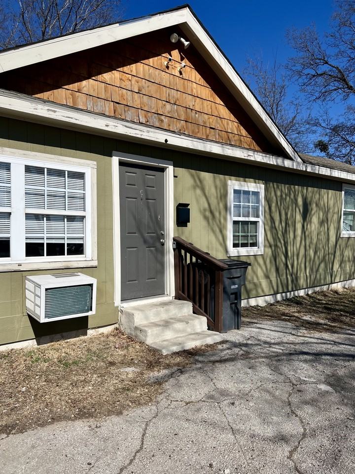 1551 E Haskell St #3