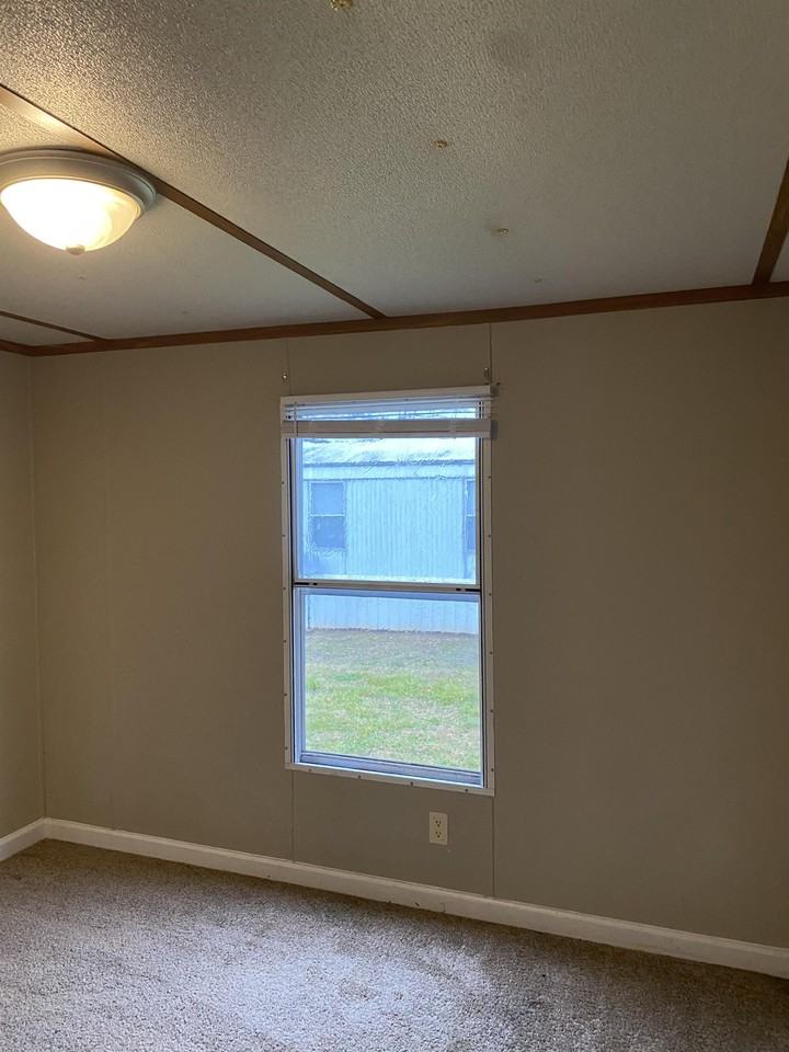 203 Zackary St - Photo 3 of 18