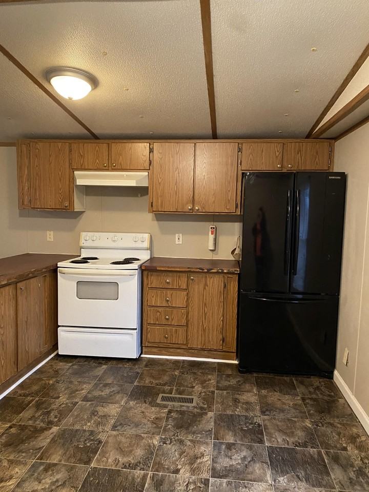 203 Zackary St - Photo 4 of 18