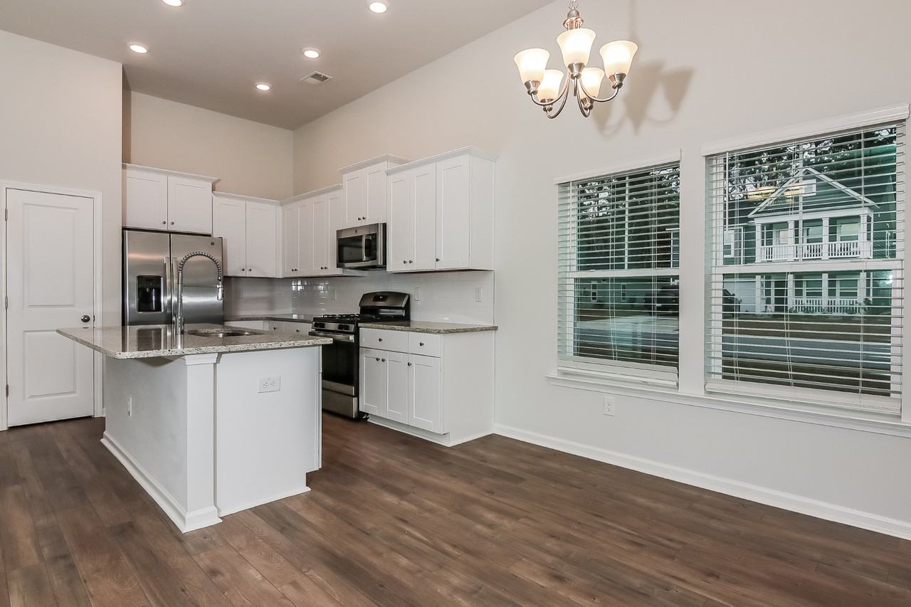 476 Craigflower Ct - Photo 6 of 17
