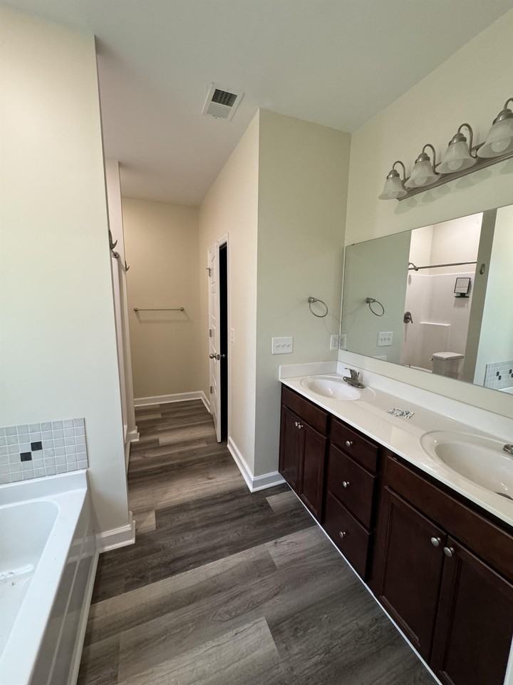 6737 Wisteria Dr - Photo 4 of 12