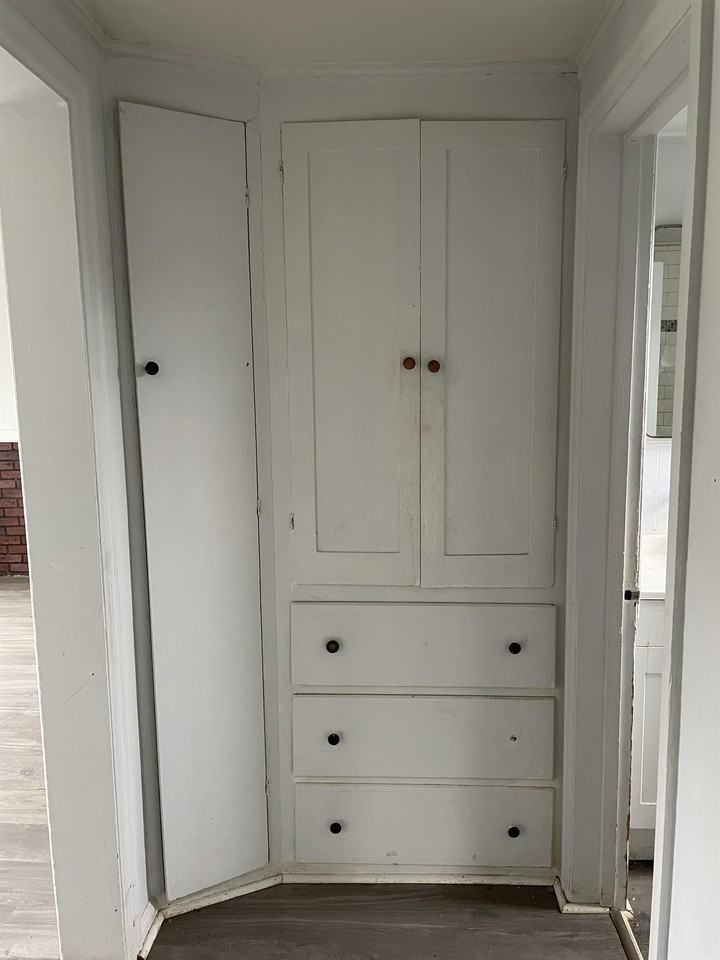 1910 20th St Ne - Photo 3 of 16