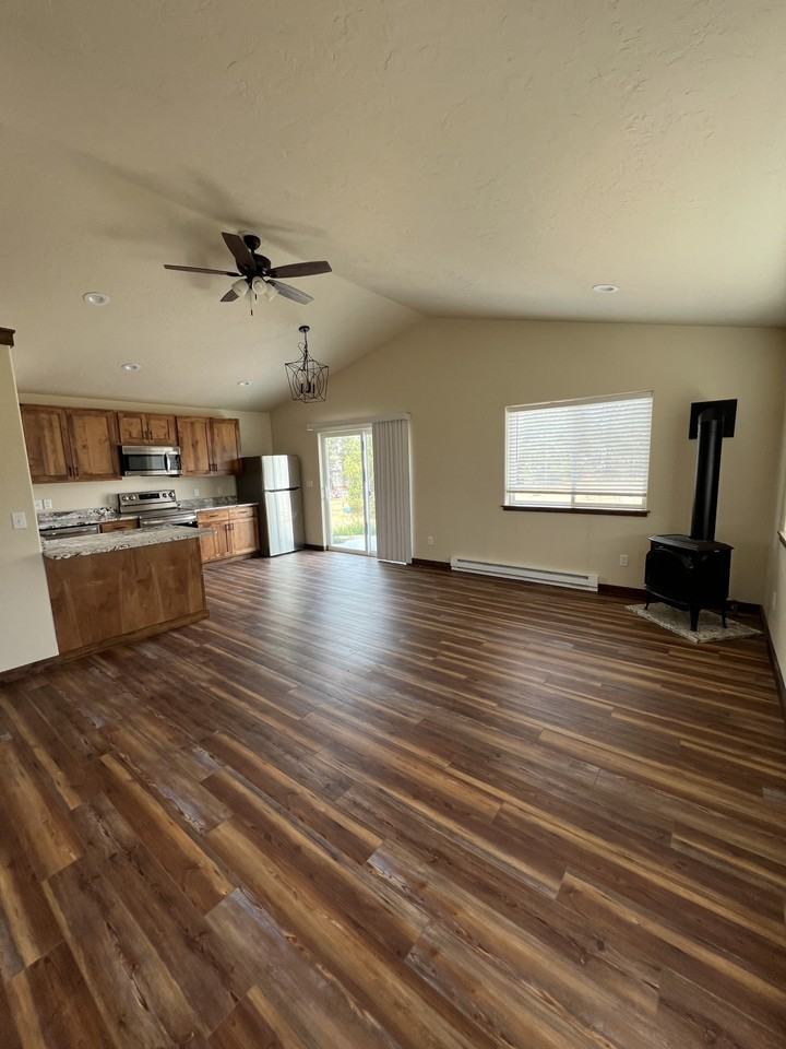 5584 Windy Ridge Dr - Photo 4 of 16