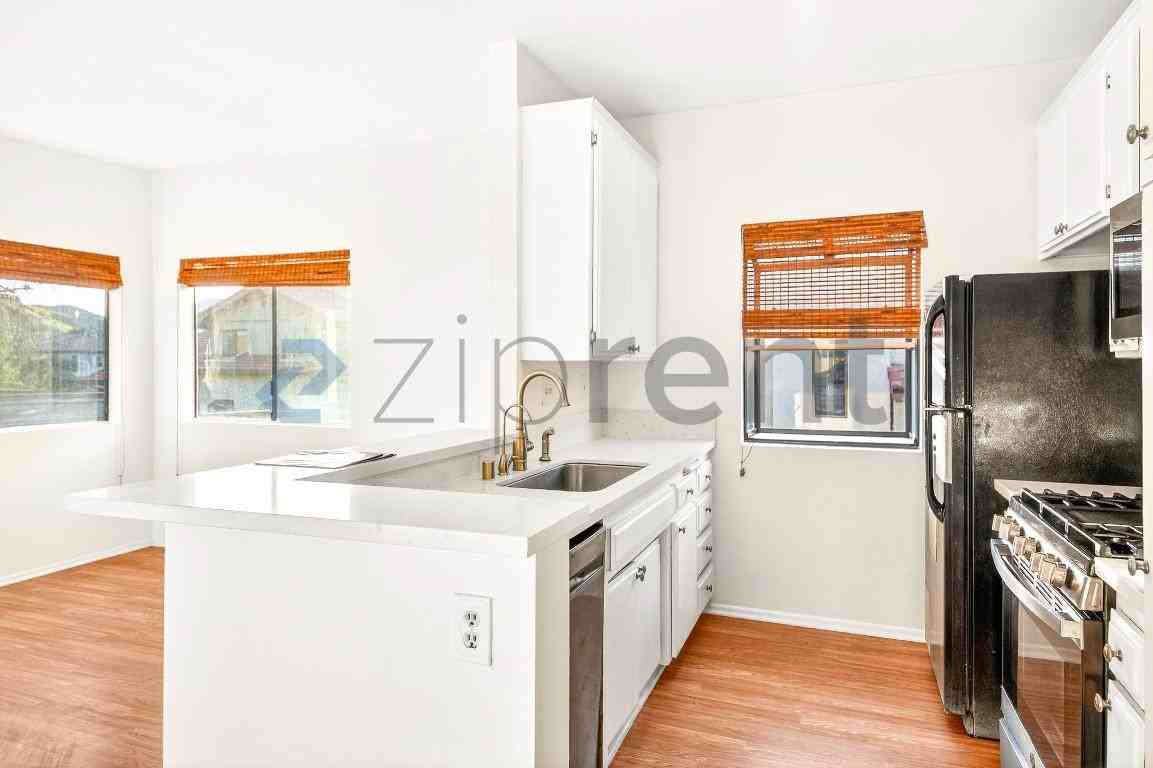 68 Maegan Pl #7 - Photo 7 of 24