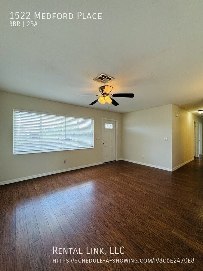 1522 Medford Pl - Photo 3 of 32