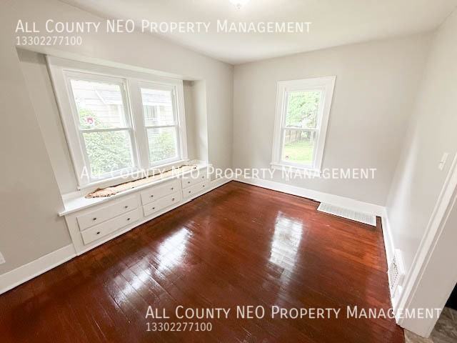 1114 Herberich Ave - Photo 6 of 21