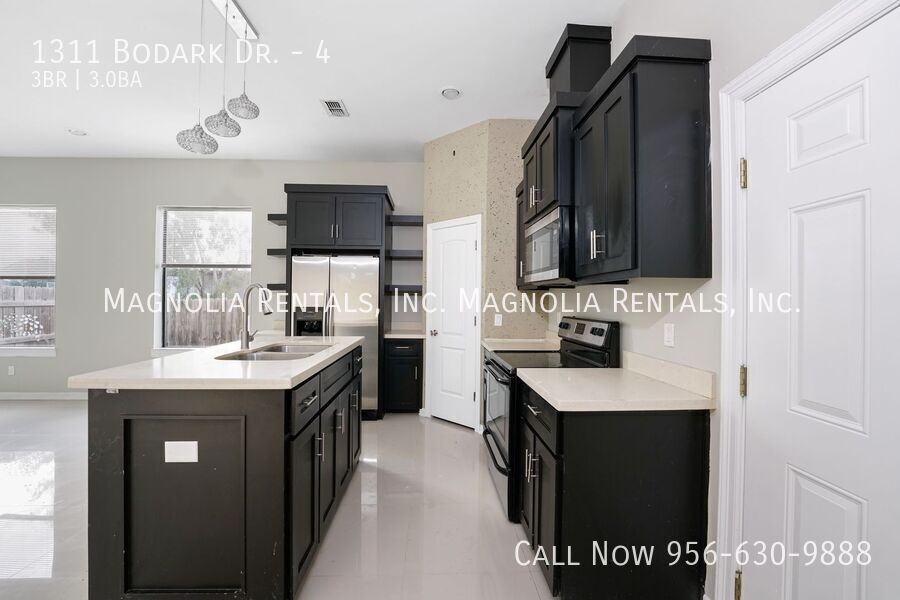 1311 Bodark Dr #4 - Photo 5 of 19