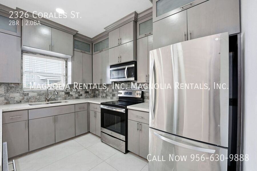 2326 Corales St - Photo 6 of 16